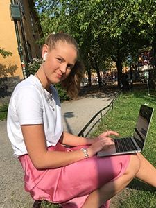 tortalkuser-hilma-225x300